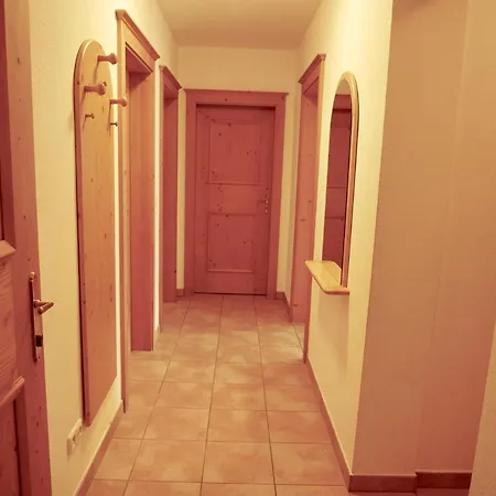 Alpinresort 11 アパート